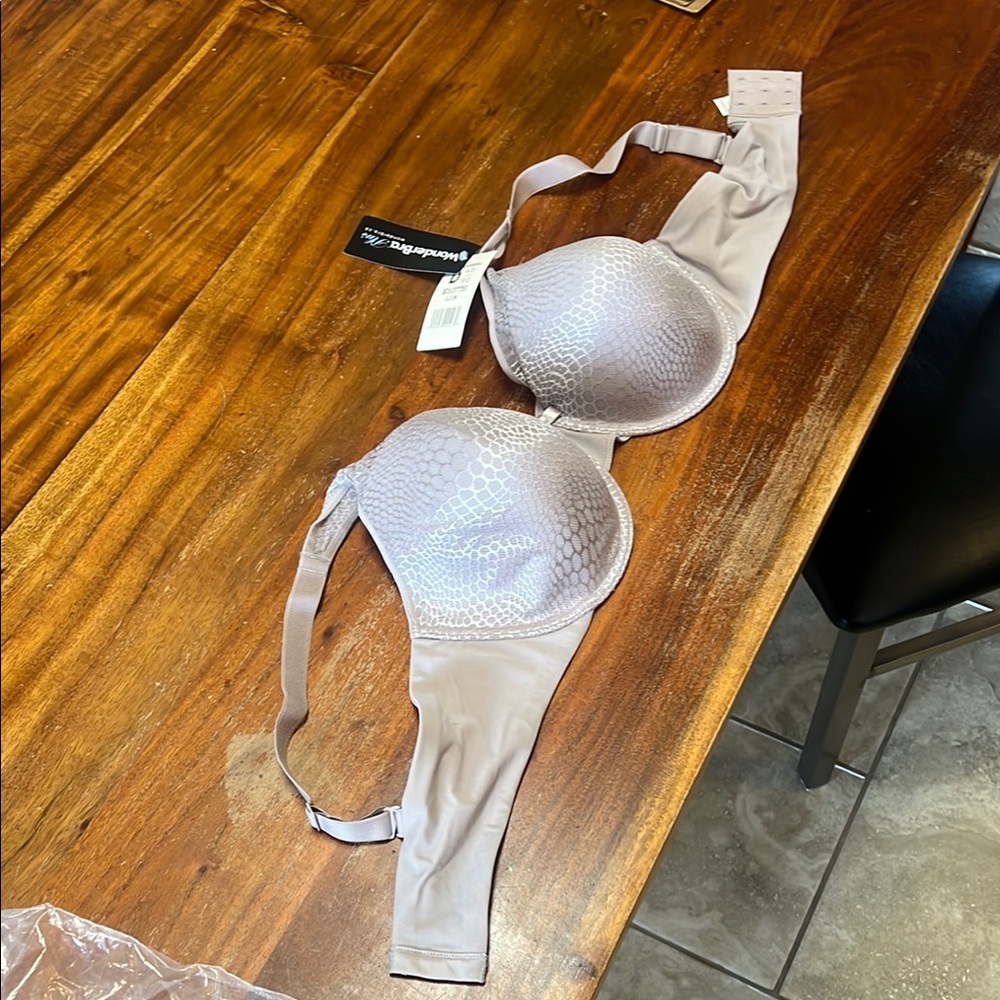 Women's Taupe Bra WONDER BRA E1077H 40D